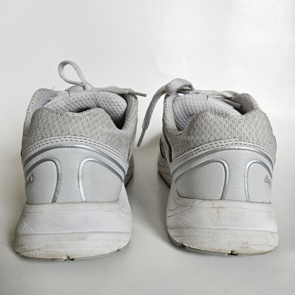 New Balance 840v2 Walking Shoes - Picture 5 of 13